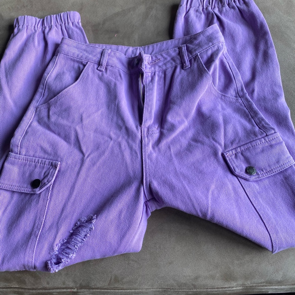 She in women pants. S.